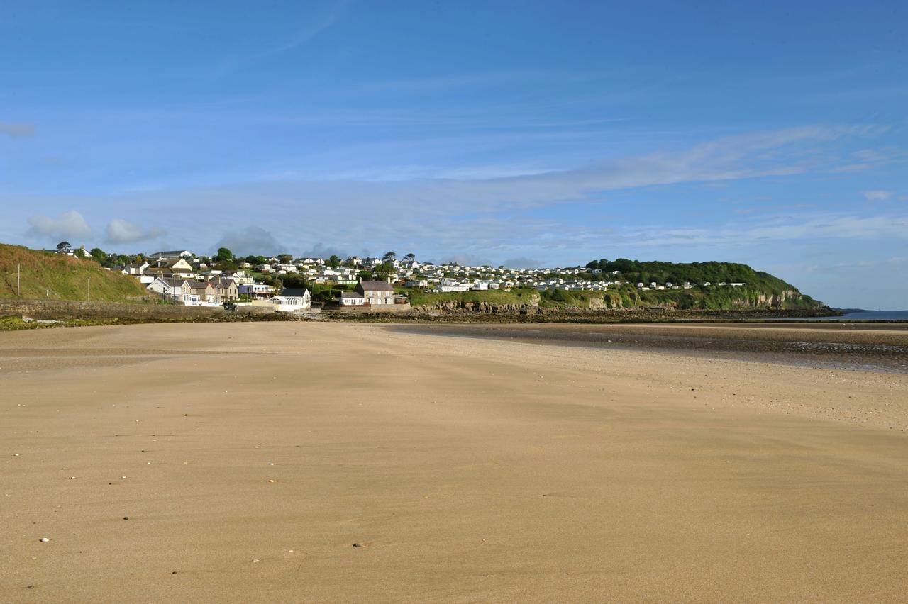 Sea View Guest House Benllech Exteriör bild