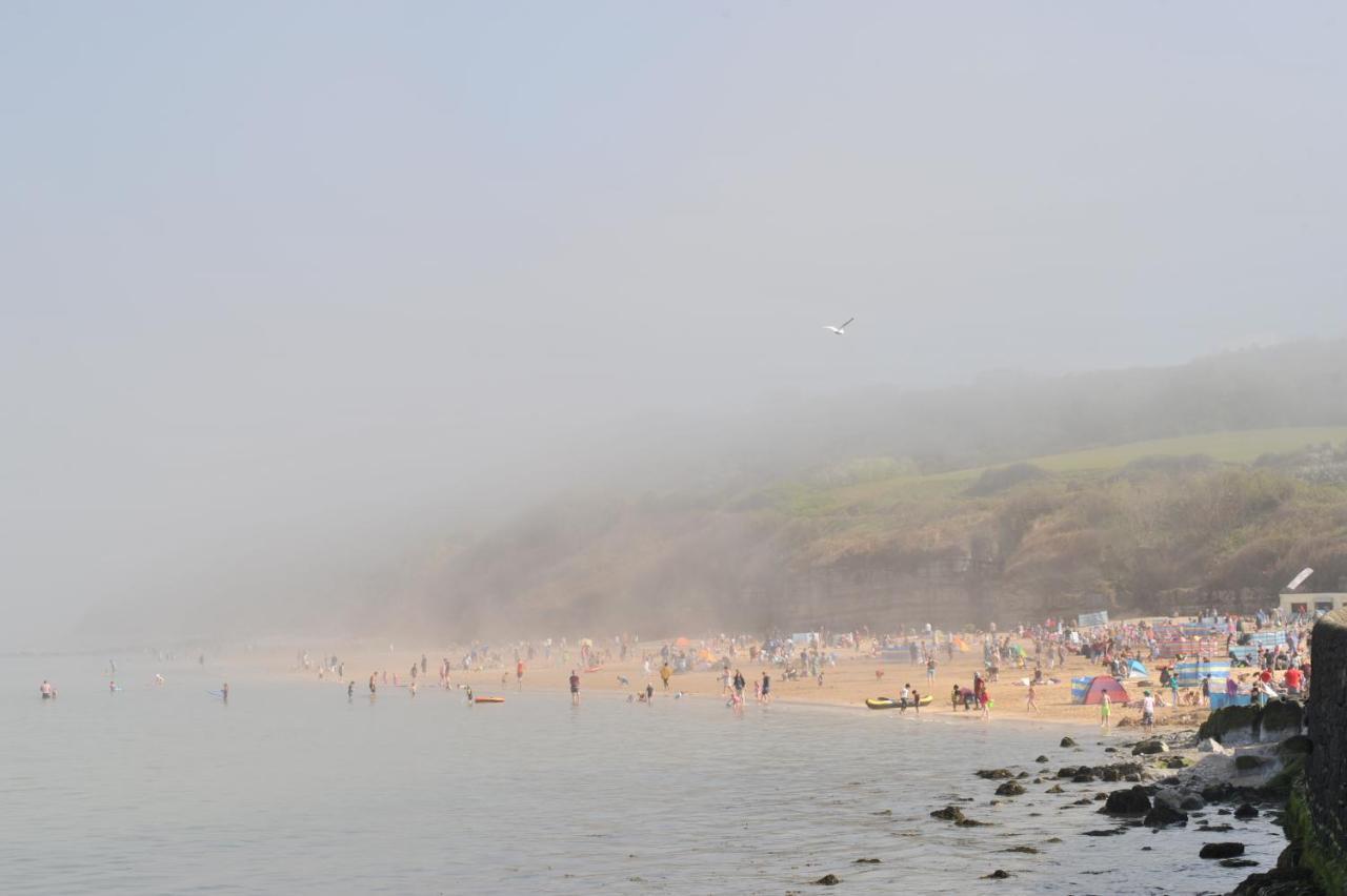 Sea View Guest House Benllech Exteriör bild